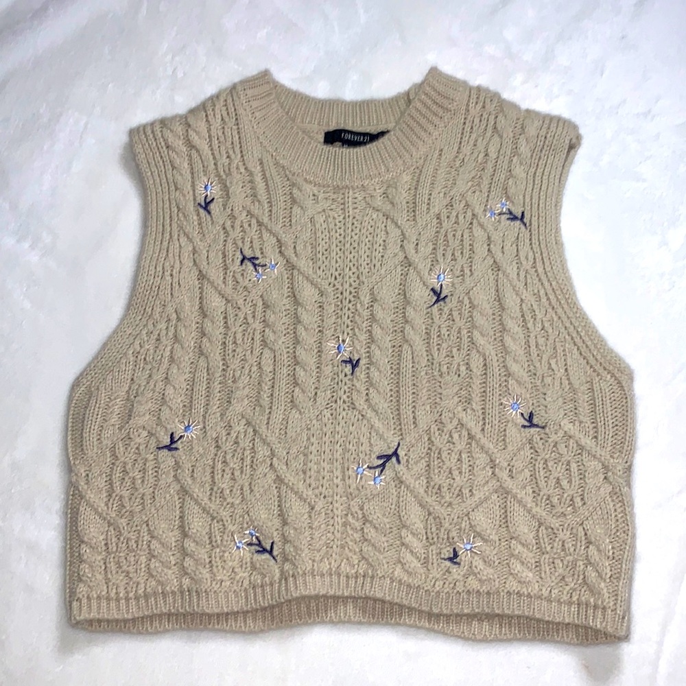 Blue And White Flower Daisy Sweater Vest. Tan.